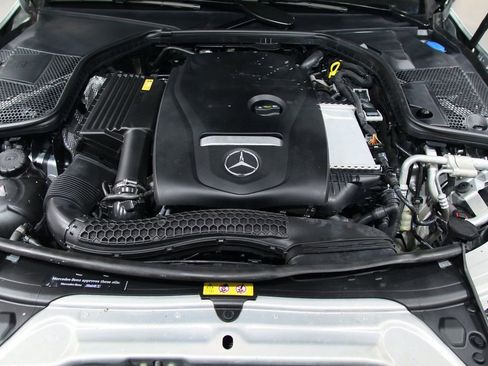 Certified 2018 Mercedes-Benz C 300 4MATIC Sedan image 33