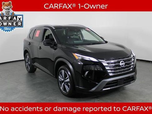Certified 2026 Nissan Rogue SL FWD image 5