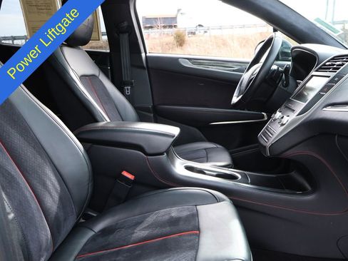 Used 2019 Lincoln MKC Black Label image 9