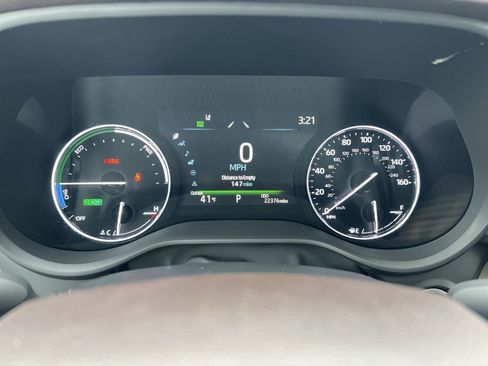 Used 2023 Toyota Sienna Platinum image 17