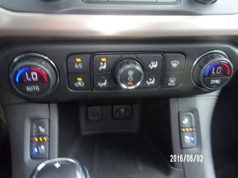Used 2018 GMC Acadia Denali w/ Technology Package FWD image 21