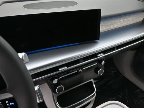 New 2026 Hyundai Ioniq 9 Limited AWD/4WD image 21