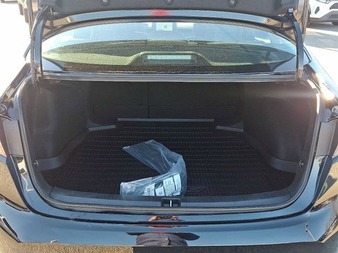 Certified 2024 Toyota Corolla LE image 30