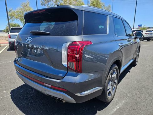 Used 2024 Hyundai Palisade Limited FWD image 6