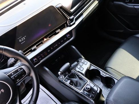 Used 2023 Kia Sportage EX FWD image 27