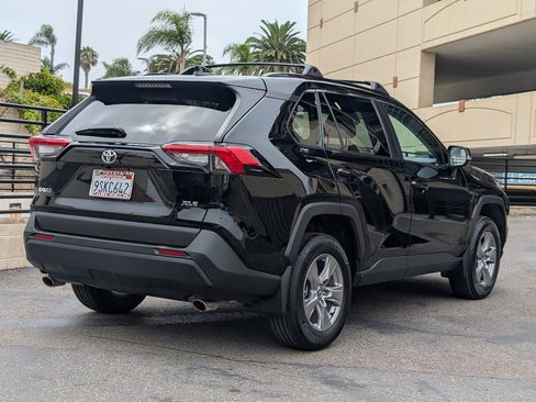 Used 2025 Toyota RAV4 XLE FWD image 13