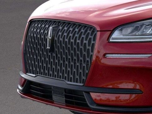 New 2026 Lincoln Corsair Premiere image 39