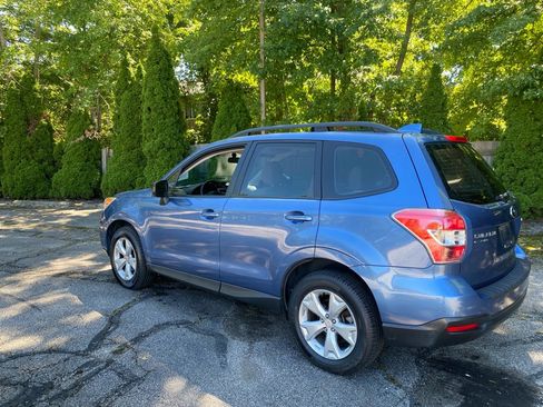 Used 2016 Subaru Forester 2.5i w/ Alloy Wheel Package AWD/4WD image 3