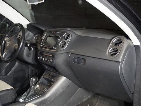 Used 2017 Volkswagen Tiguan Wolfsburg Edition image 18