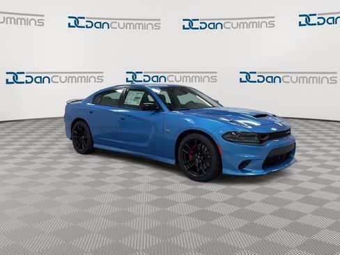 Used 2023 Dodge Charger Scat Pack w/ Plus Group image 2