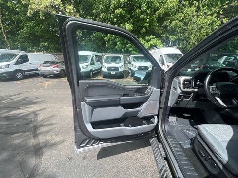 Used 2021 Ford F150 XLT w/ Equipment Group 302A High AWD/4WD image 9