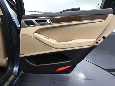 Used 2015 Hyundai Genesis 3.8 w/ Option Group 02 image 42