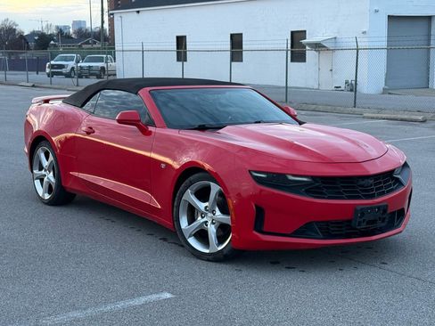 Used 2020 Chevrolet Camaro LT RWD image 2