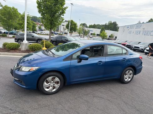 Used 2015 Honda Civic LX image 5