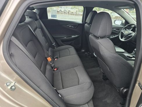 Used 2023 Chevrolet Malibu LT image 13