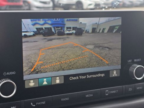 Used 2025 Honda HR-V Sport image 6