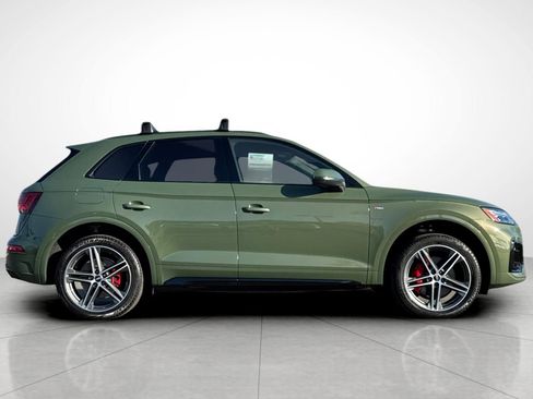 Used 2024 Audi Q5 e Premium Plus w/ Premium Plus Package image 23