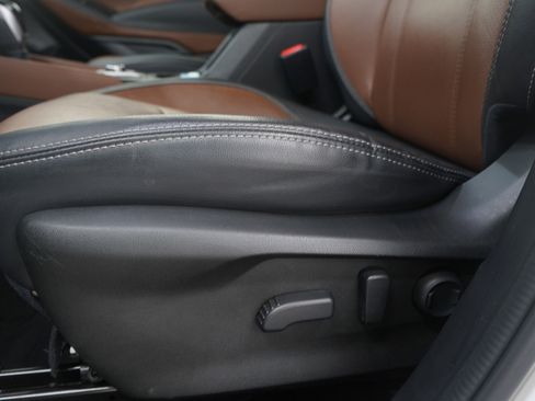 Used 2023 Subaru Forester Touring image 27