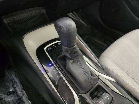 Used 2020 Toyota Corolla LE image 36