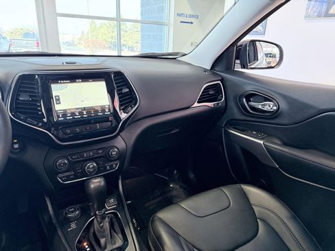 Used 2022 Jeep Cherokee Limited w/ Elite Package image 24