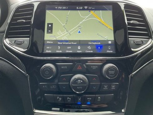 Used 2019 Jeep Grand Cherokee SRT image 3