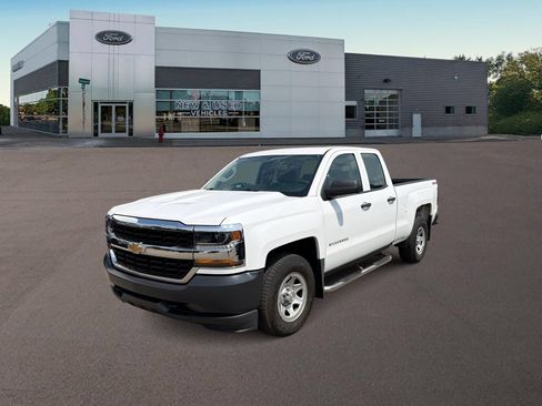 Used 2018 Chevrolet Silverado 1500 W/T AWD/4WD image 5