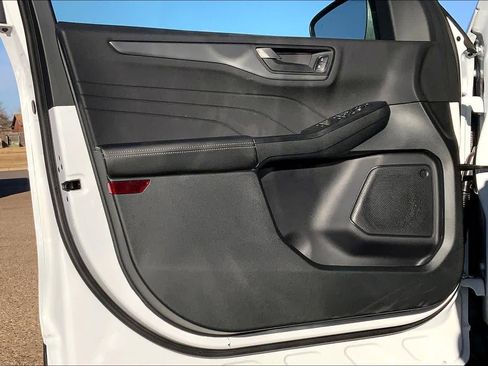 New 2026 Ford Escape Active w/ Cold Weather Package FWD image 10