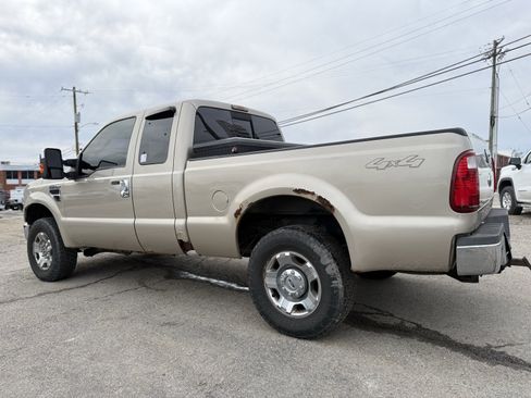 Used 2008 Ford F250 XLT image 4