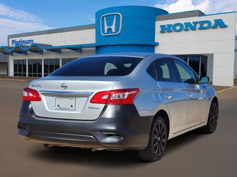 Used 2017 Nissan Sentra S image 4