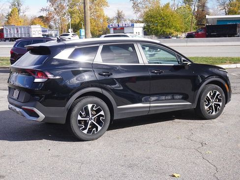 Used 2023 Kia Sportage EX image 11