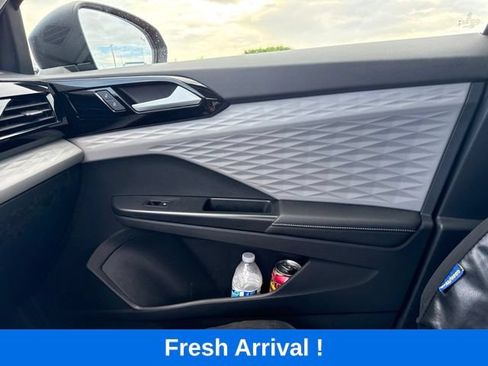 Used 2024 Volkswagen Taos S FWD image 11