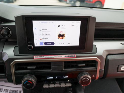 Certified 2024 Toyota Tacoma SR5 image 21