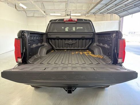 Certified 2026 Chevrolet Colorado ZR2 w/ Technology Package AWD/4WD image 15