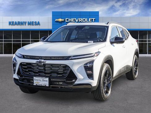 New 2026 Chevrolet Trax ACTIV w/ Sunroof Package image 3