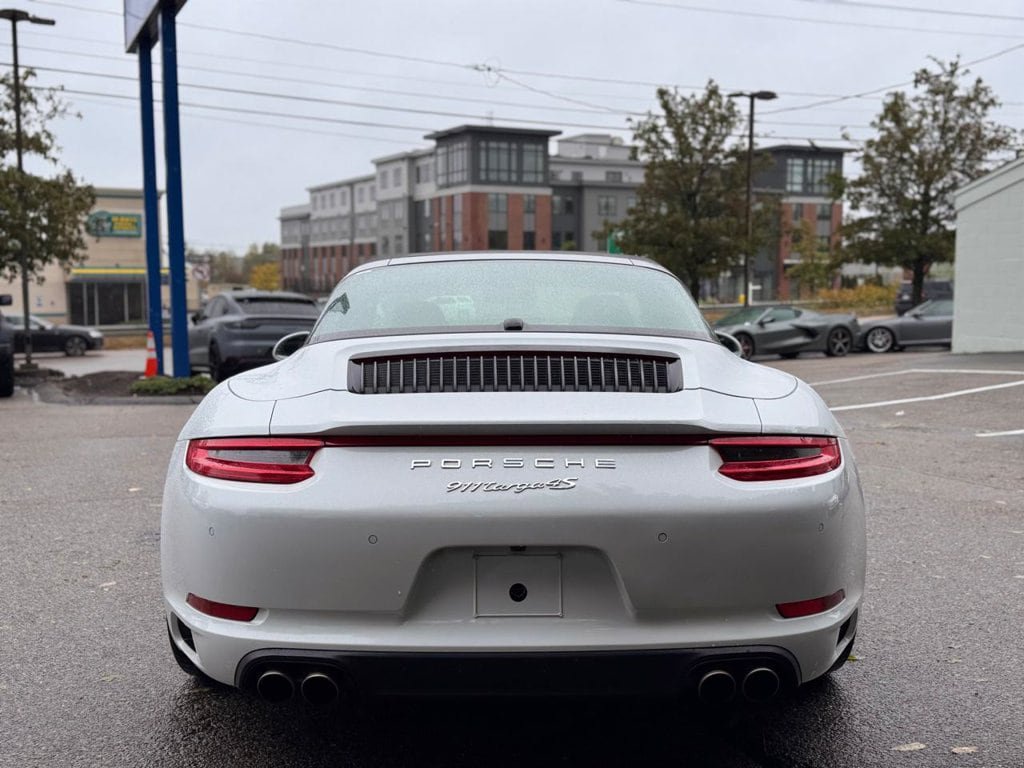 Used 2018 Porsche 911 Targa 4S w/ Sportdesign Package AWD/4WD image 5