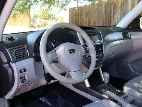 Used 2011 Subaru Forester 2.5X w/ Popular Equipment Group 1A AWD/4WD image 15