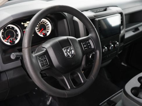 Used 2018 RAM 1500 Express w/ Express Value Package AWD/4WD image 18