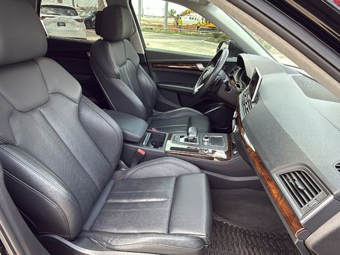 Used 2020 Audi Q5 2.0T Premium Plus AWD/4WD image 29