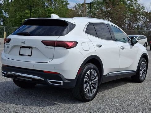 Used 2024 Buick Envision Preferred AWD/4WD image 9