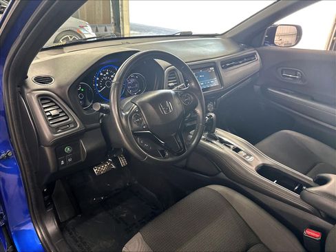 Used 2019 Honda HR-V Sport image 18