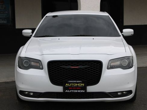 Used 2021 Chrysler 300 S RWD image 2