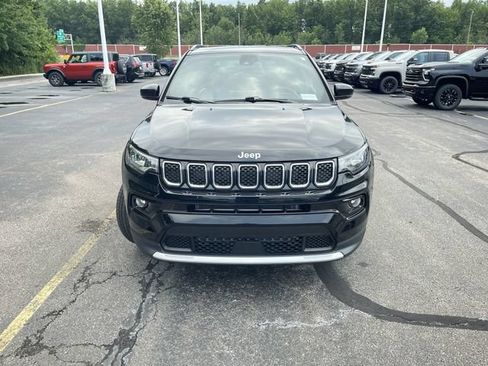 Used 2023 Jeep Compass Limited w/ Sun and Sound Group AWD/4WD image 31