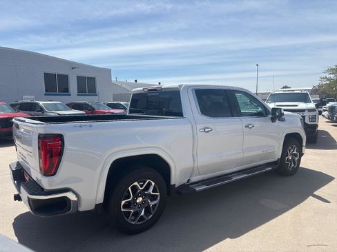 Used 2025 GMC Sierra 1500 SLT w/ SLT Premium Plus Package AWD/4WD image 8