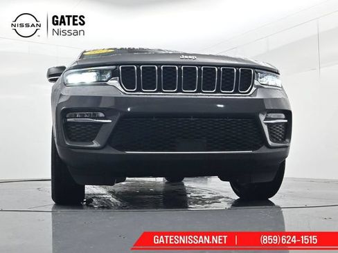 Used 2024 Jeep Grand Cherokee Limited w/ Trailer Tow Package AWD/4WD image 50