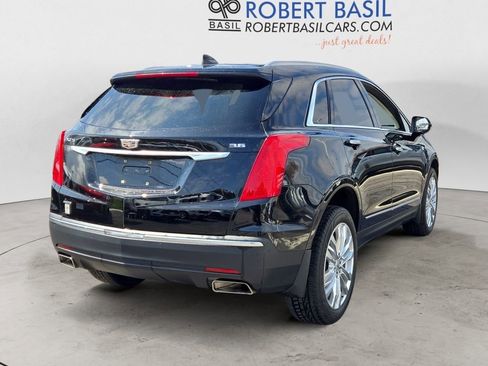 Used 2017 Cadillac XT5 Premium Luxury w/ LPO, Wheel Lock Package image 5