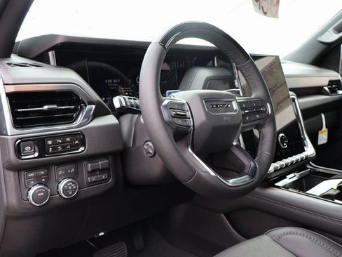 New 2026 GMC Yukon XL Denali w/ Denali Reserve Package AWD/4WD image 26