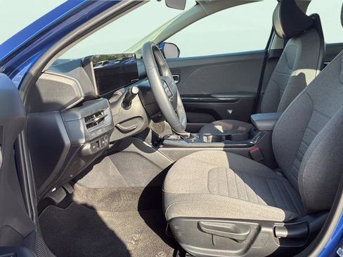Used 2025 Kia K4 EX FWD image 22