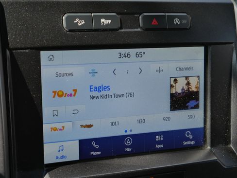 Used 2019 Ford F150 XLT w/ Equipment Group 302A Luxury AWD/4WD image 11