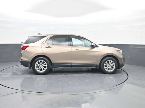 Used 2018 Chevrolet Equinox LT image 9