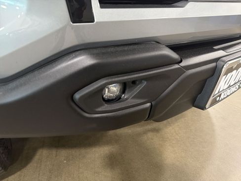 Used 2024 Chevrolet Colorado ZR2 w/ ZR2 Bison Edition AWD/4WD image 14